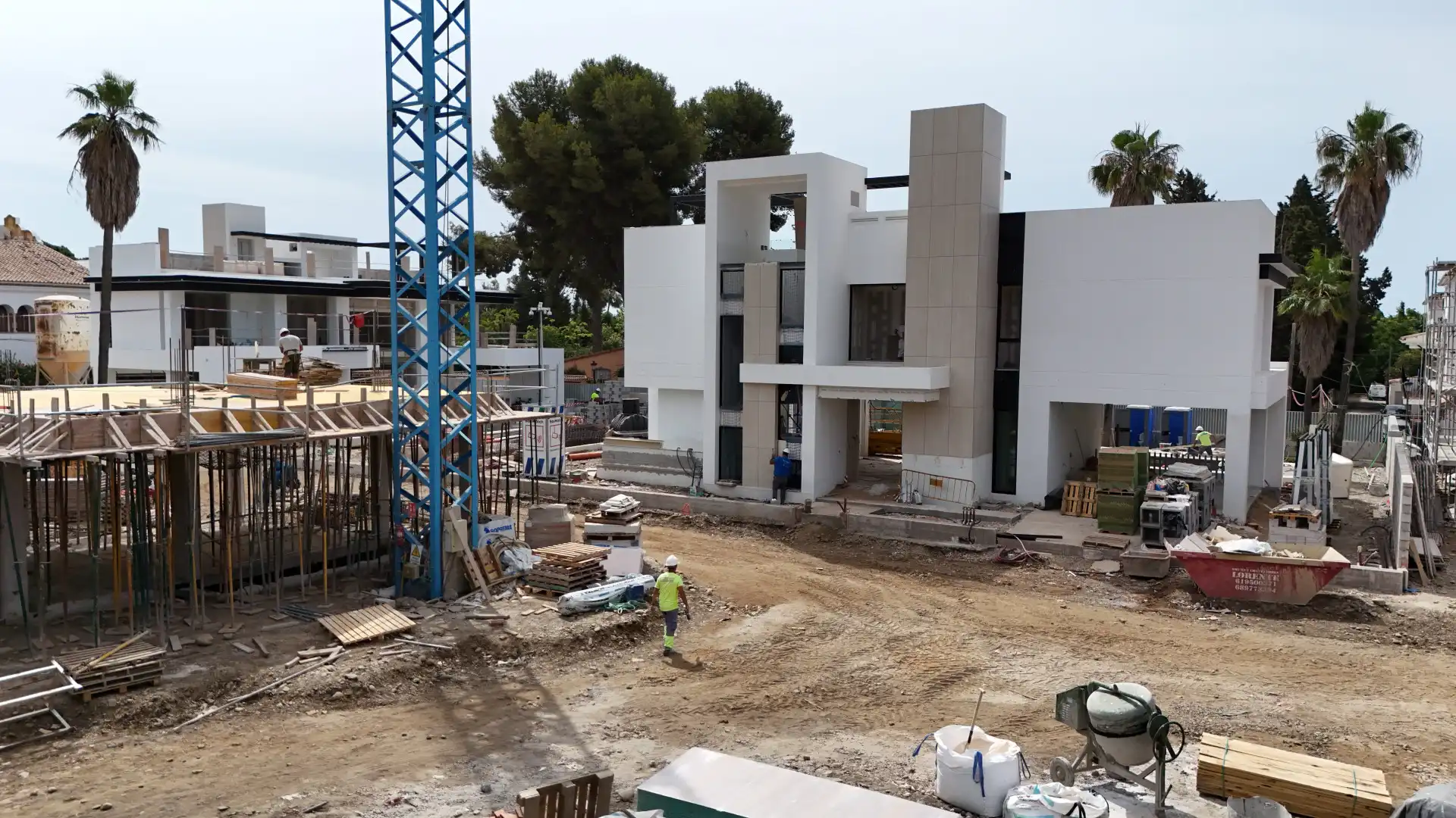 Außenansicht von Haus oder Chalet zum Verkauf in Marbella mit Klimaanlage, Heizung und Privatgarten