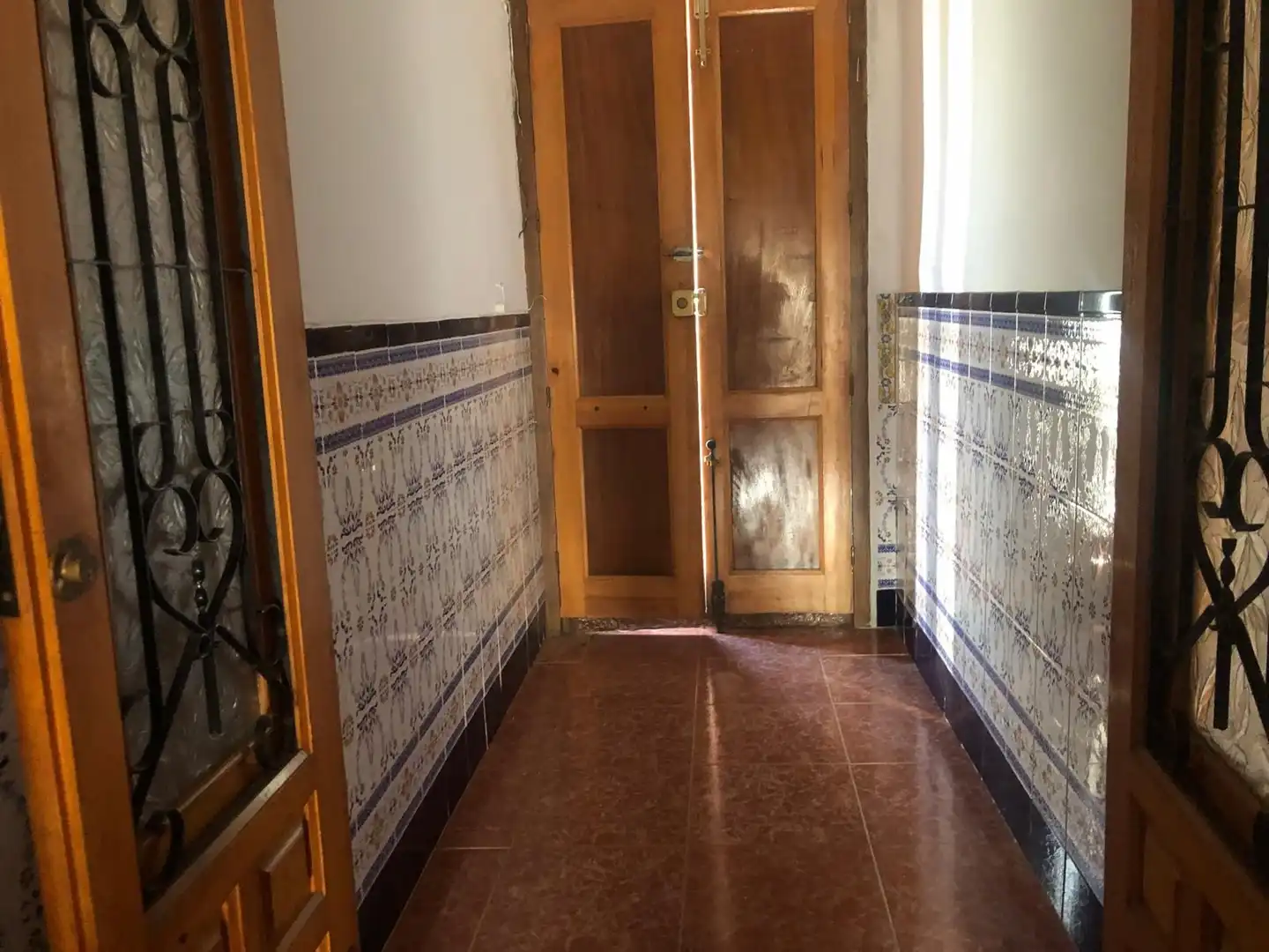Casa adosada en venda en Cuevas Bajas amb Jardí privat
