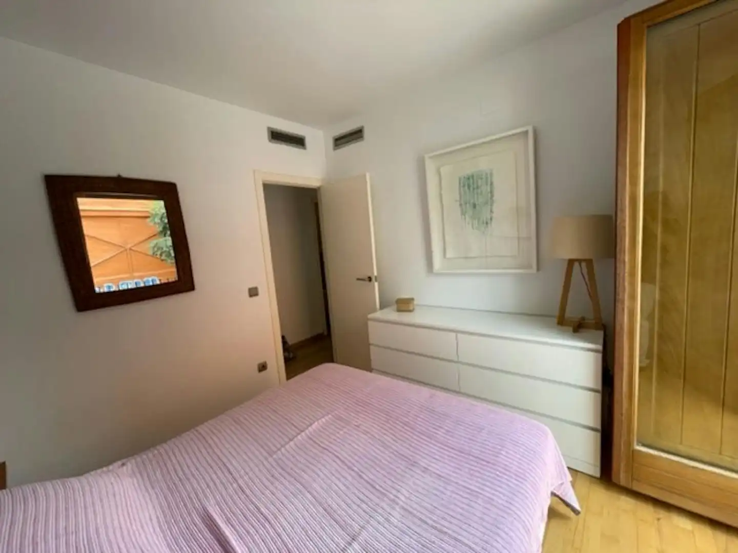 Bedroom of Flat for rent in Valencia  with Air Conditioner, Furnished and Washing machine