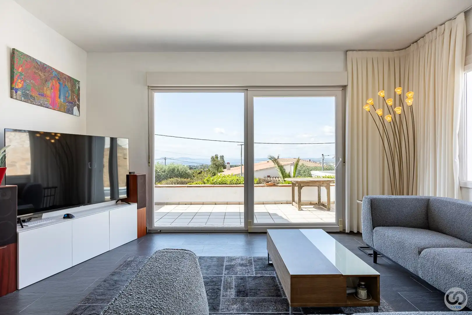 Wohnzimmer von Einfamilien-Reihenhaus zum Verkauf in Roses mit Klimaanlage, Heizung und Schwimmbad