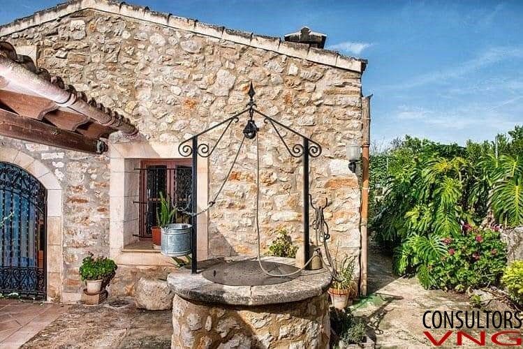 Jardí de Finca rústica en venda en Sant Llorenç des Cardassar amb Calefacció, Terrassa i Traster
