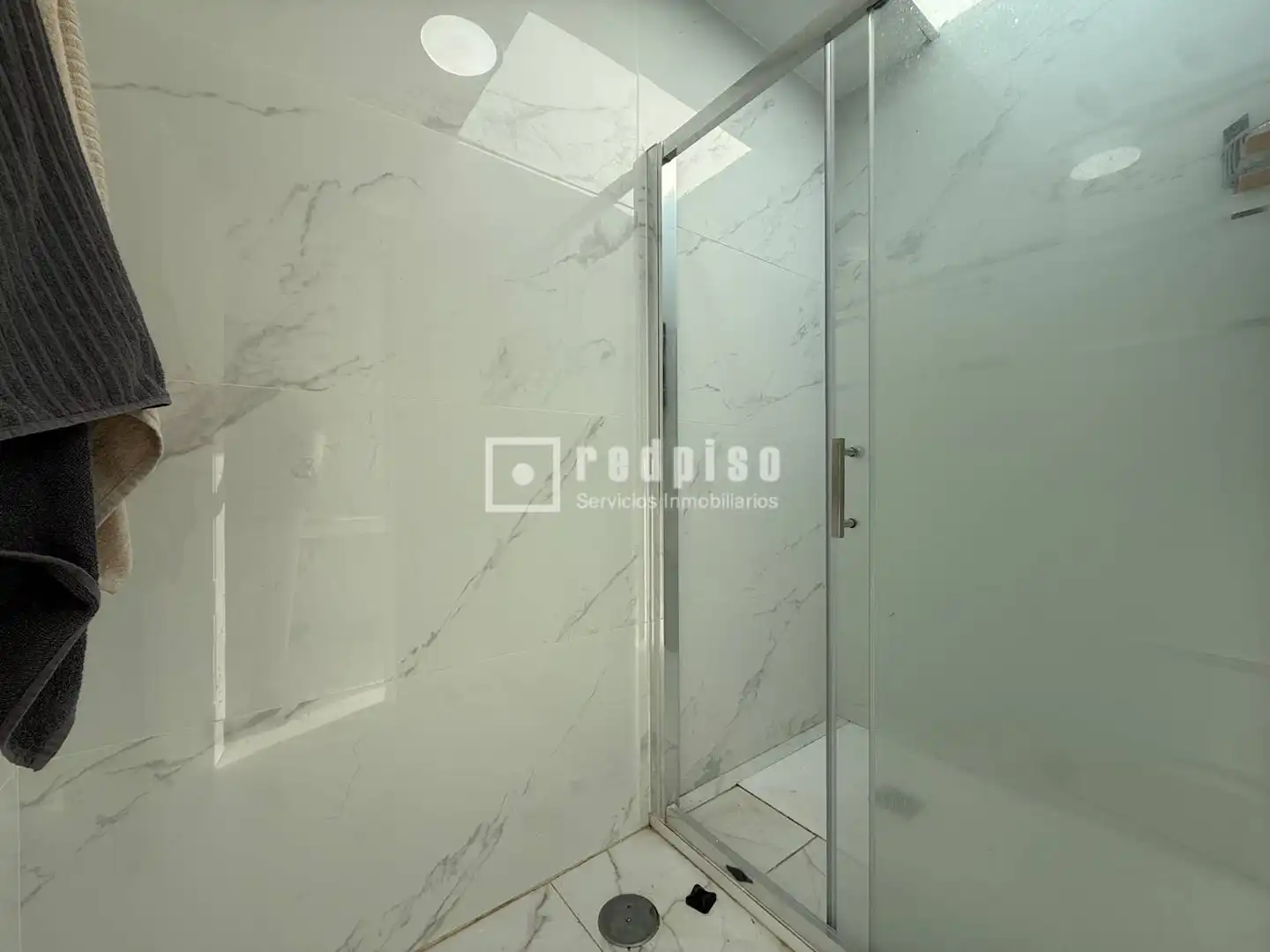 Bathroom of Houses for sale in Málaga  with Air Conditioner, Private garden and Furnished
