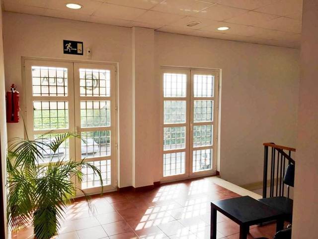 Oficina en Alquiler en Avenida de Rota, 28 en Picadueñas