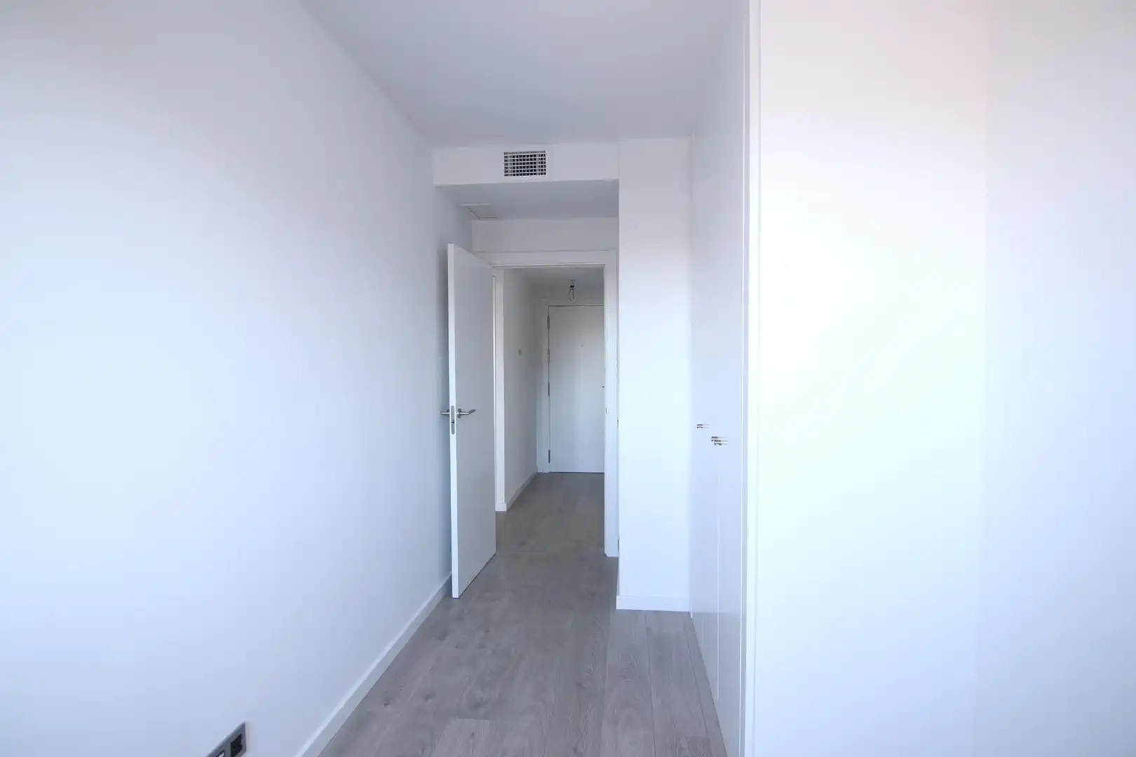 Wohnung zur Miete in Sabadell mit Klimaanlage, Heizung und Parkett