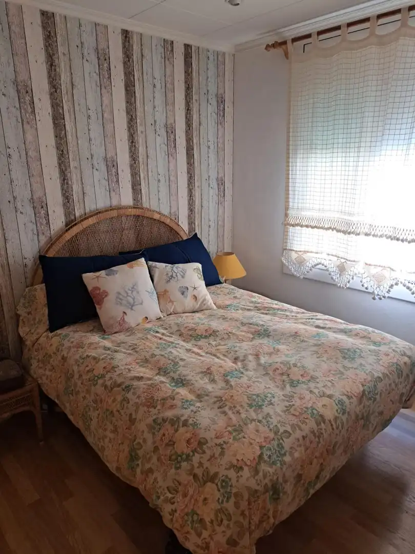 Bedroom of Apartments for rent in Calonge i Sant Antoni  with Parquet flooring