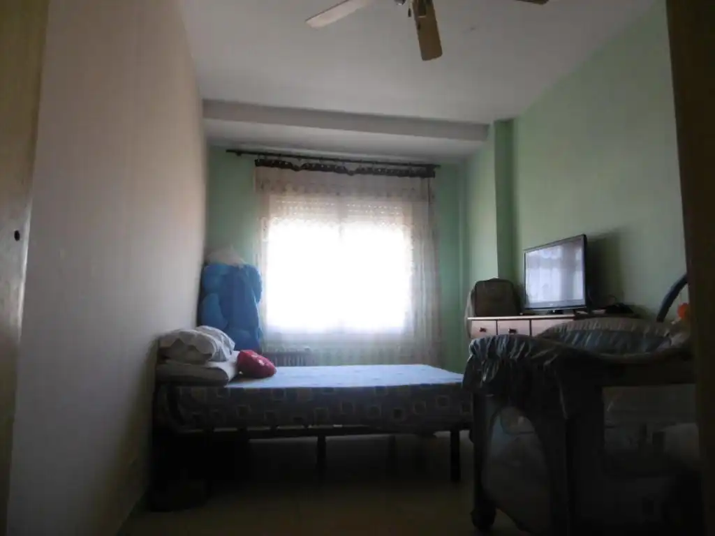 Habitación de Piso en venta en Monzón con Calefacción, Trastero y Balcón