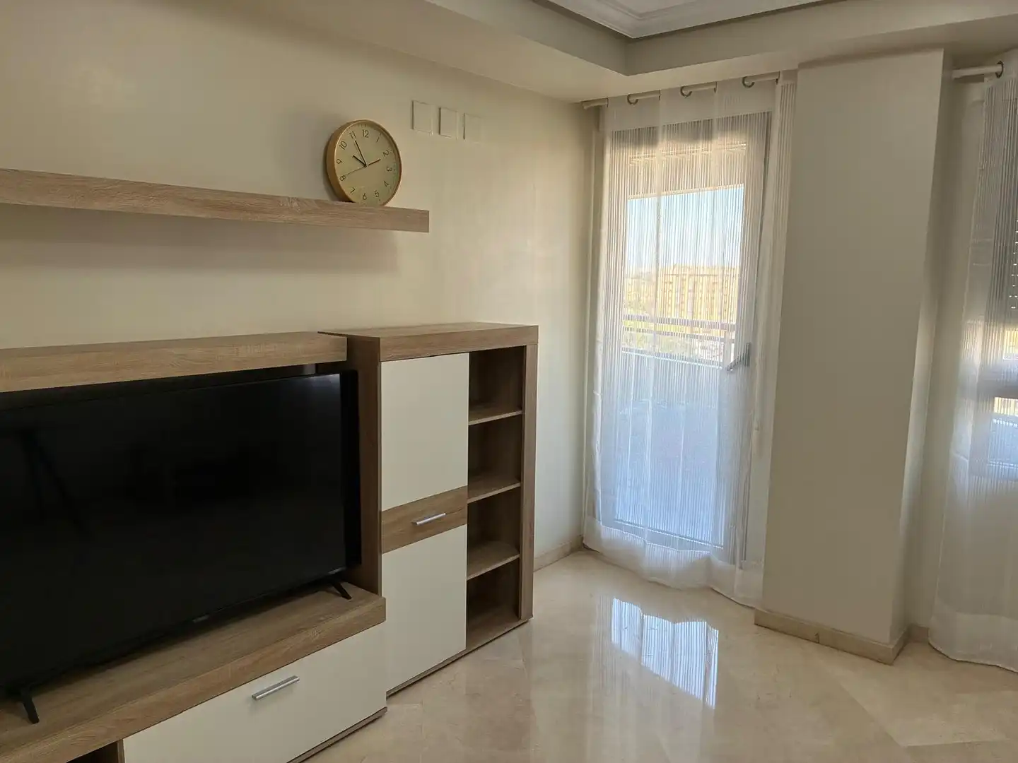 Sala d'estar de Apartament de lloguer en Valencia amb Aire condicionat, Calefacció i Terrassa