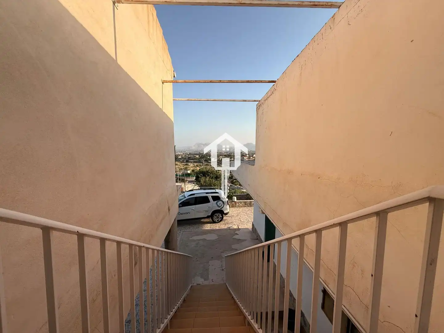 Exterior view of Houses for sale in San Vicente del Raspeig / Sant Vicent del Raspeig  with Air Conditioner, Private garden and Terrace