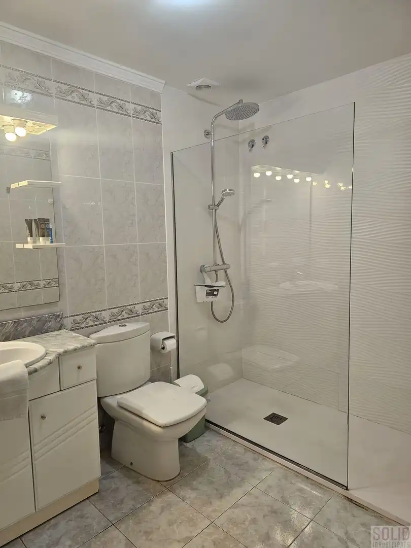 Badezimmer von Maisonette zum Verkauf in Moraira mit Klimaanlage, Heizung und Terrasse