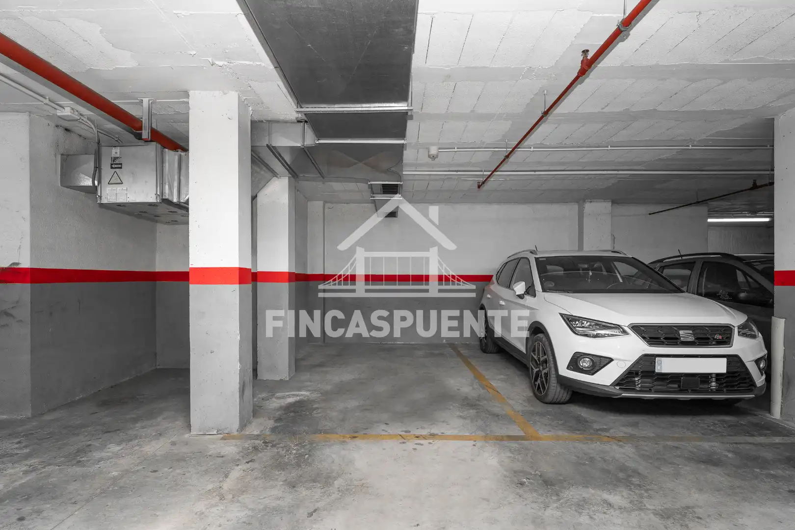 Aparcament de Pis en venda en Badalona amb Aire condicionat, Calefacció i Terrassa