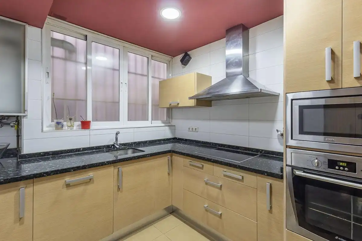 Flat with terrace for sale in Avenida CADIZ, imagen 5