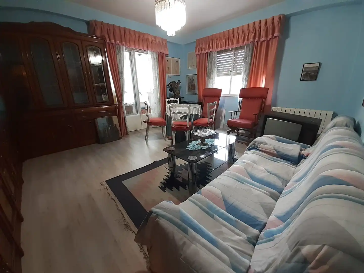 Sala d'estar de Pis en venda en Zamora Capital  amb Calefacció i Balcó
