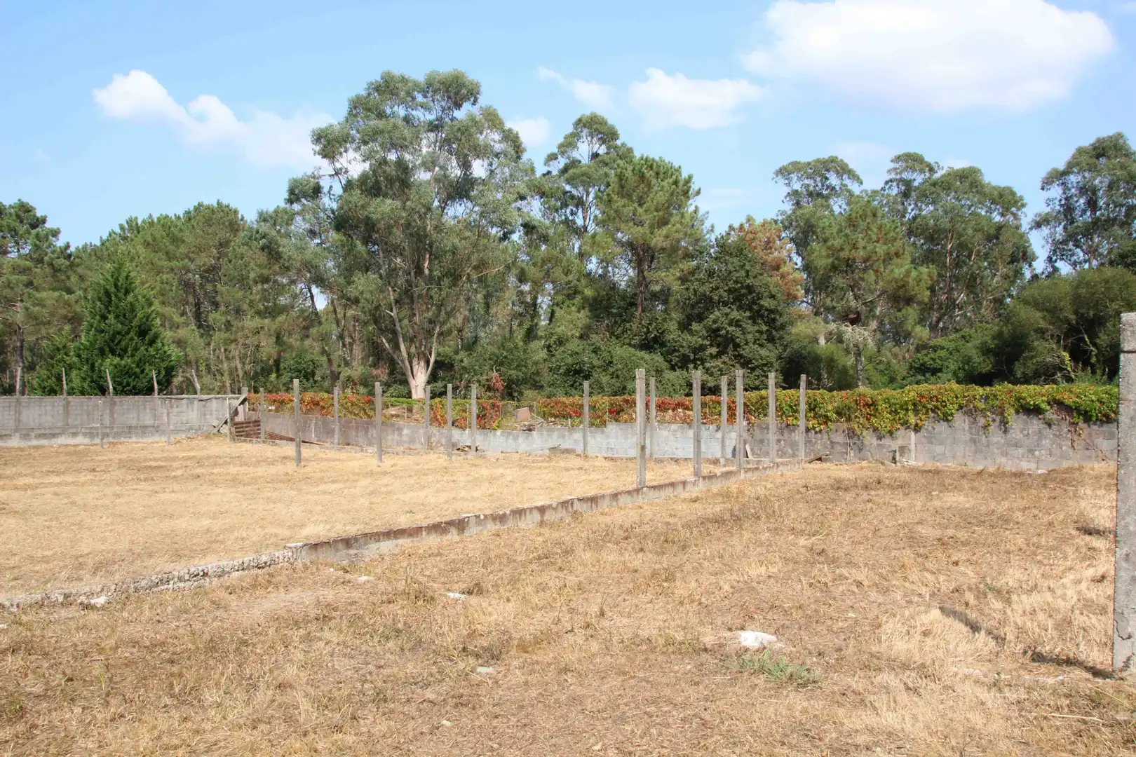 Nave industrial en venta en Brión
