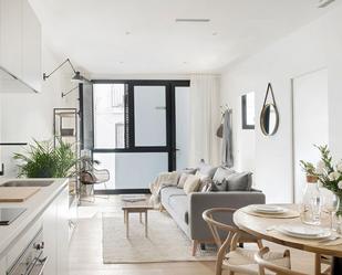 Living room of Flat to rent in  Barcelona Capital  with Air Conditioner, Heating and Terrace