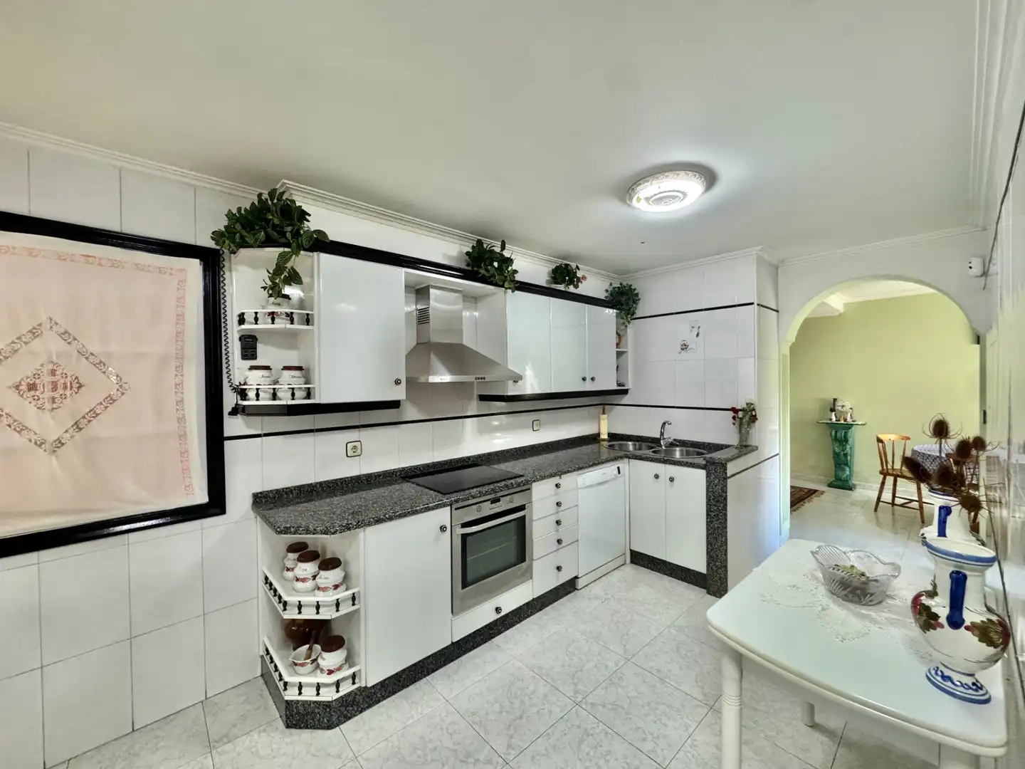 Kitchen of Houses for sale in Arteixo  with Heating, Private garden and Parquet flooring