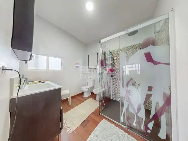 Dormitori de Pis en venda en Redondela amb Calefacció, Parquet i Terrassa