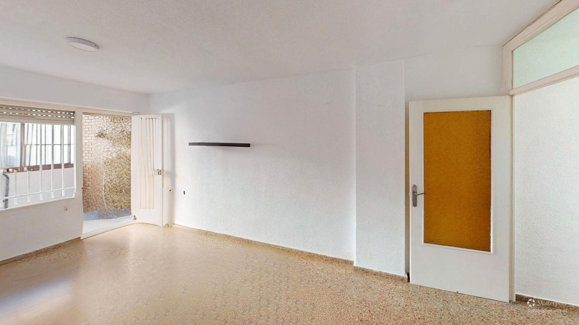 Flat for sale in Alicante / Alacant  with Air Conditioner, Terrace and Oven