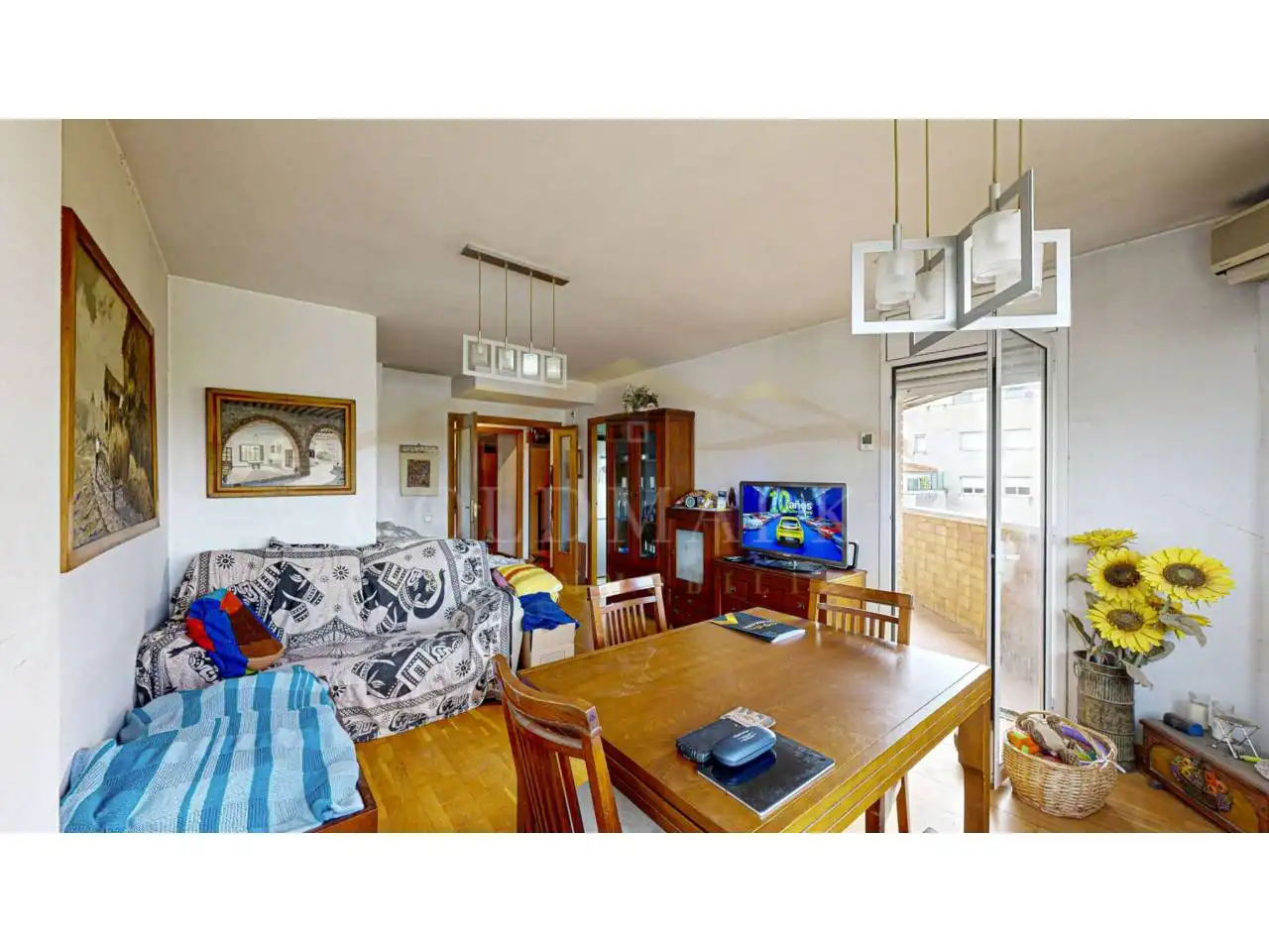 Sala de estar de Dúplex en venta en Sant Joan Despí con Calefacción