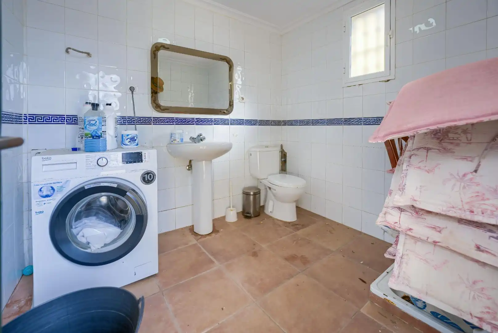 Baño de Casa o chalet en venta en Sanlúcar la Mayor con Aire acondicionado, Calefacción y Jardín privado