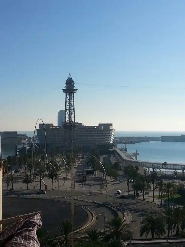Vista exterior de Àtic en venda en Barcelona amb Aire condicionat, Calefacció i Alarma