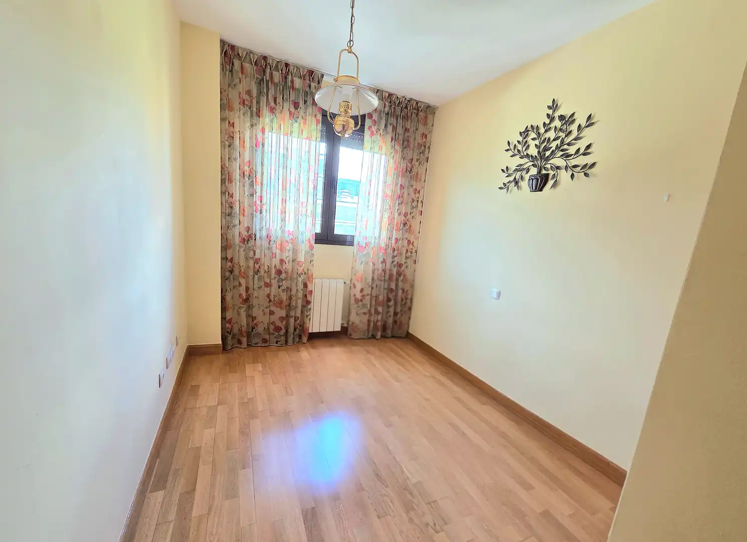 Habitación de Piso en venta en Madrid con Aire acondicionado, Calefacción y Jardín privado