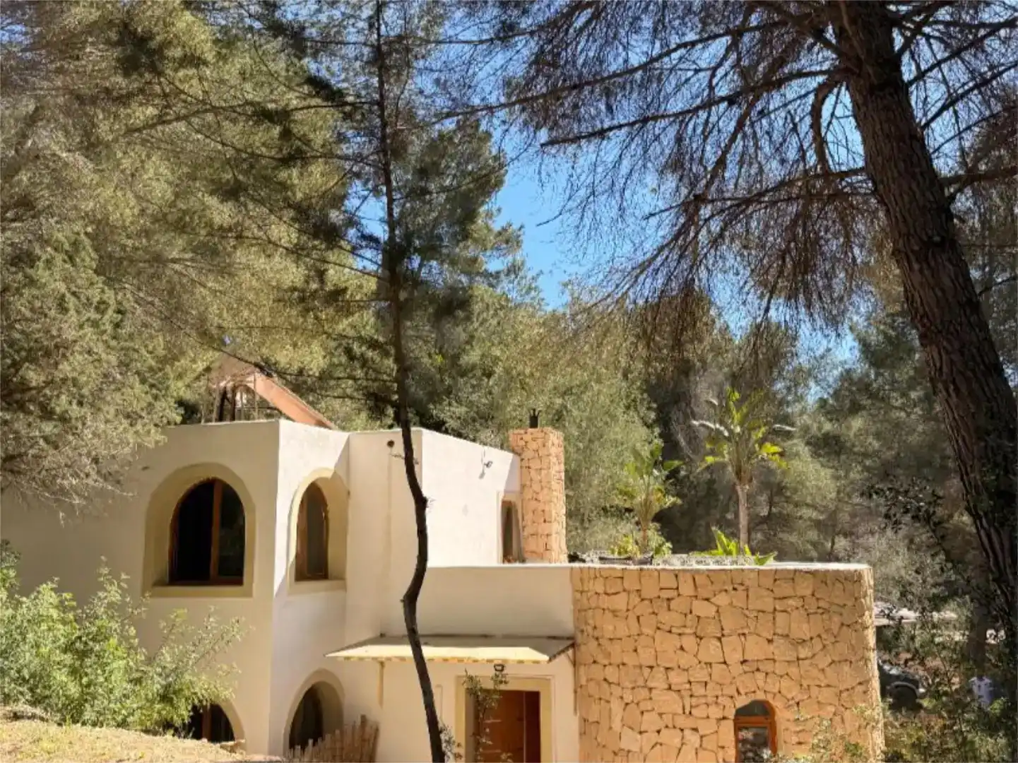 Vista exterior de Casa o chalet en venta en Santa Eulària des Riu con Aire acondicionado y Balcón