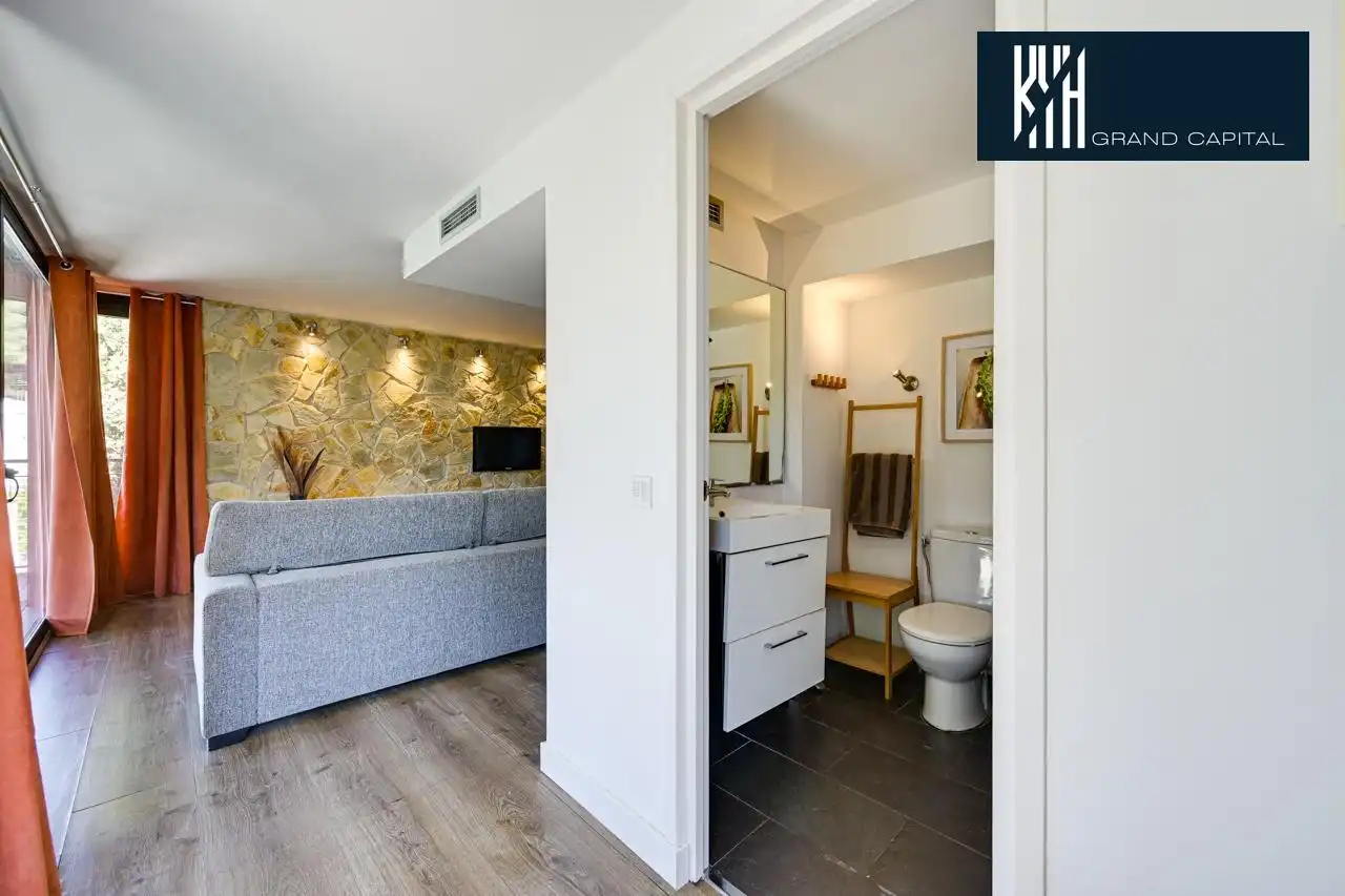 Detached house with pool for sale in Carrer Carrer Alexandria, imagen 59