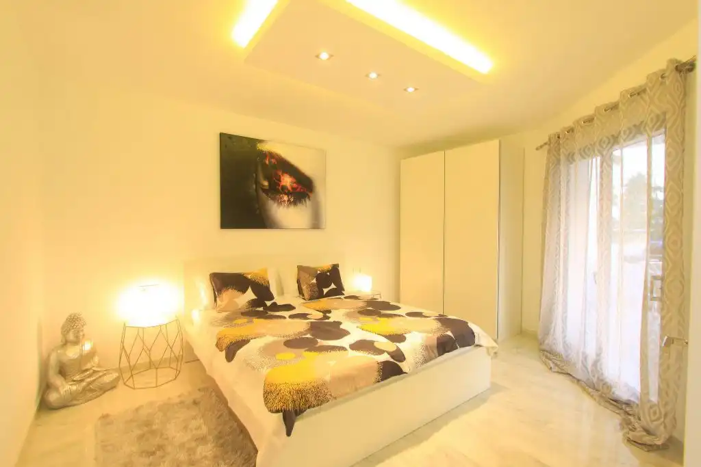 Habitación de Ático en venta en Marbella con Aire acondicionado, Calefacción y Terraza