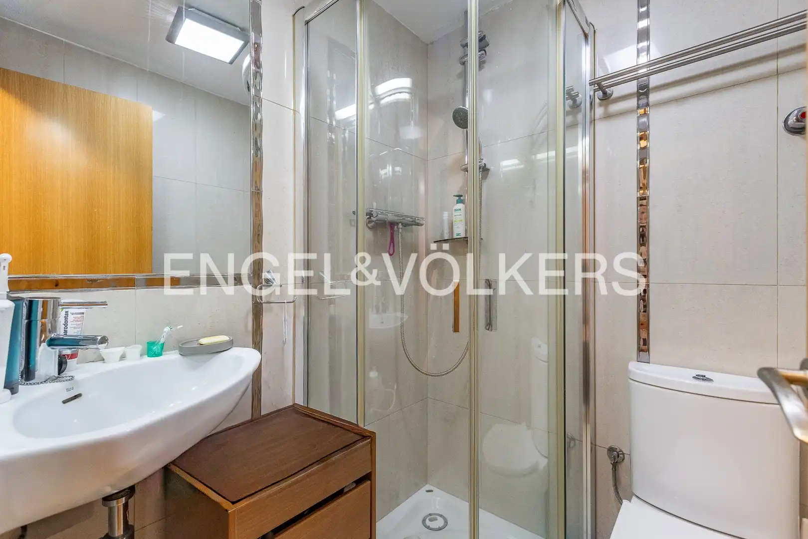 Baño de Ático en venta en Sant Cugat del Vallès con Aire acondicionado, Calefacción y Terraza