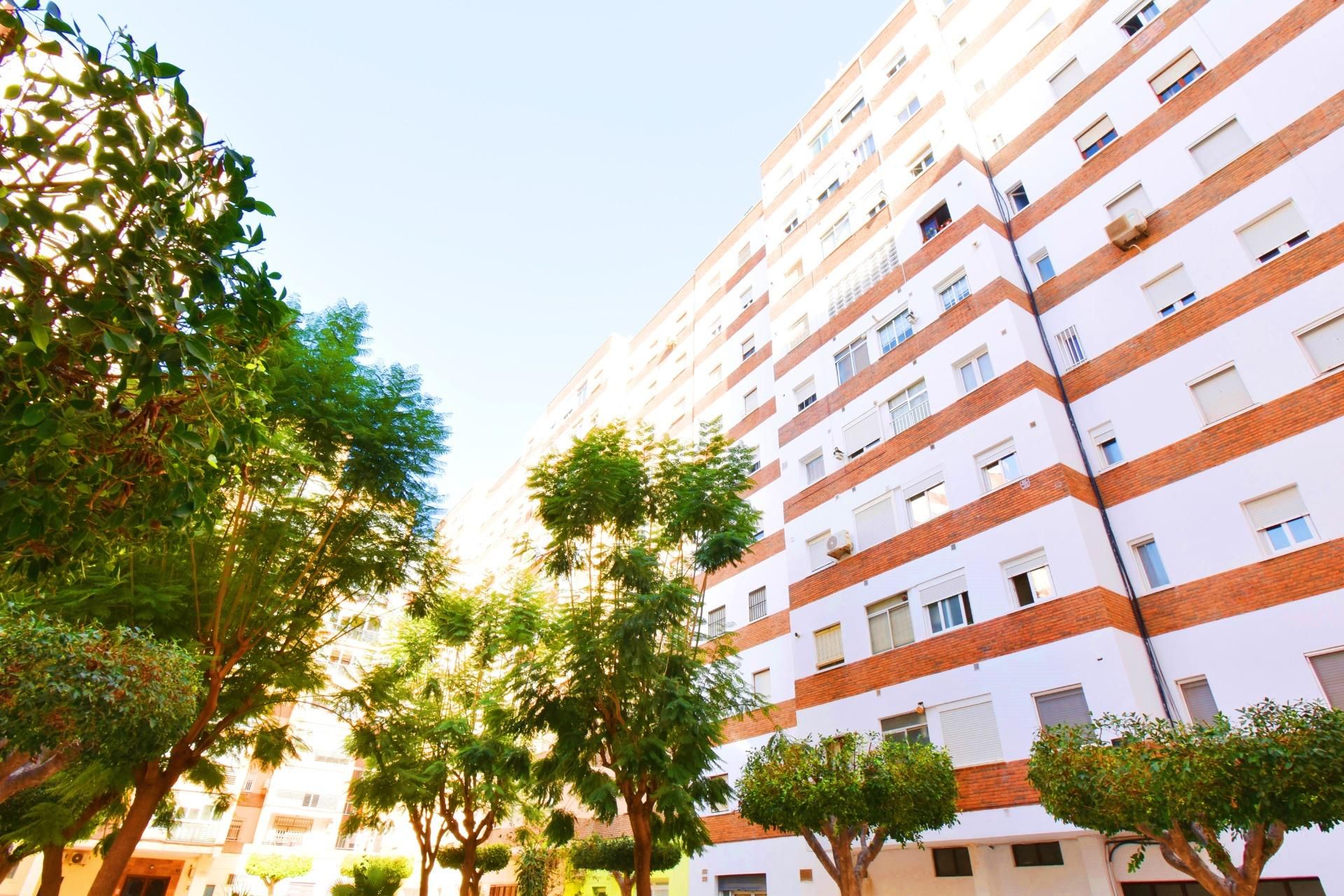 Flat for sale in Los Ángeles - Cruz de Caravaca