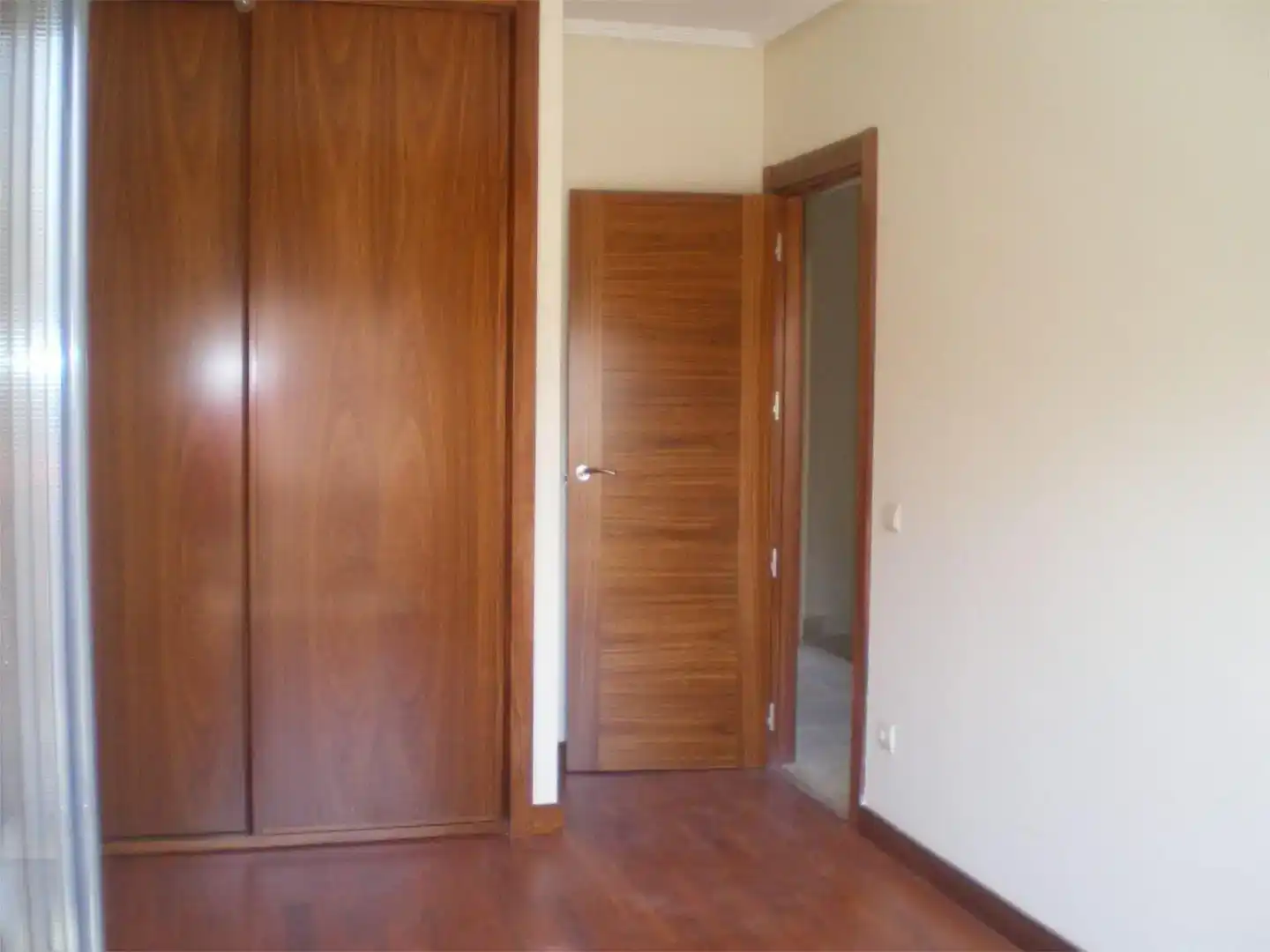 Schlafzimmer von Wohnung zur Miete in Hervencias