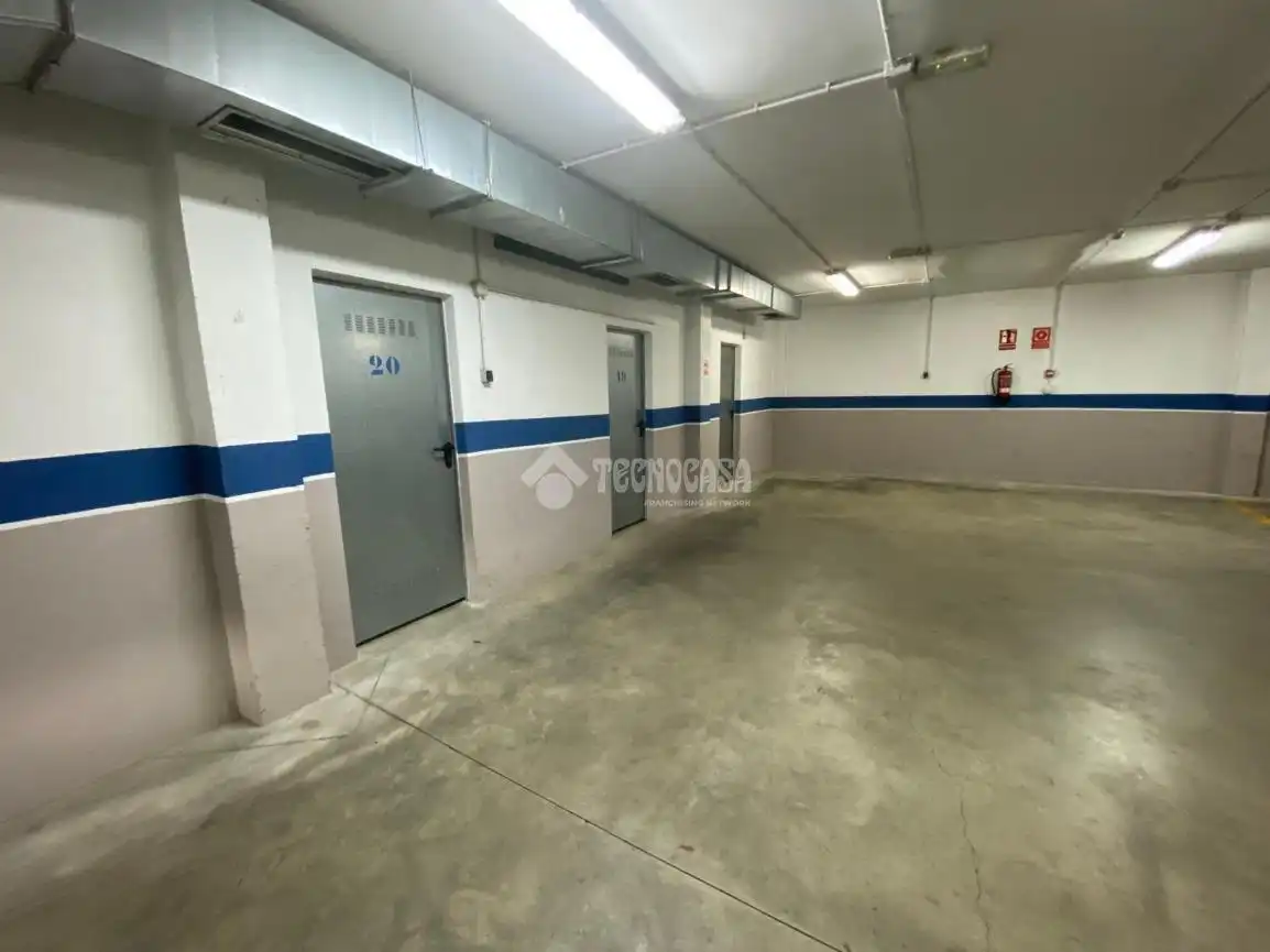 Parking of Flat for sale in Córdoba