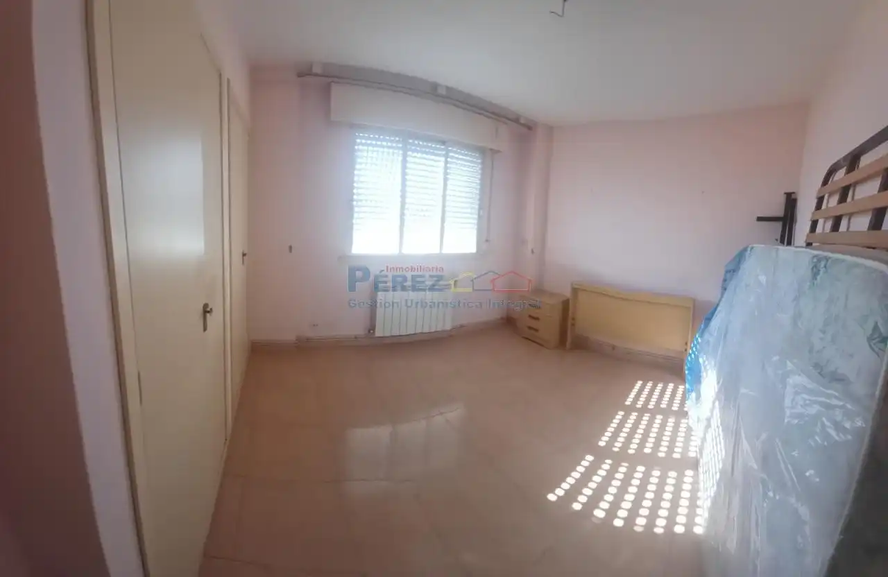 Habitación de Piso en venta en Ferrol con Calefacción