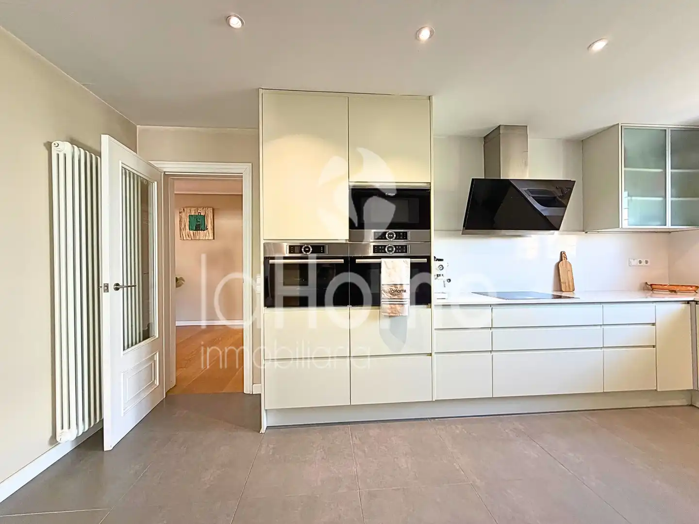 Cocina de Casa o chalet en venta en Paterna con Aire acondicionado, Calefacción y Jardín privado