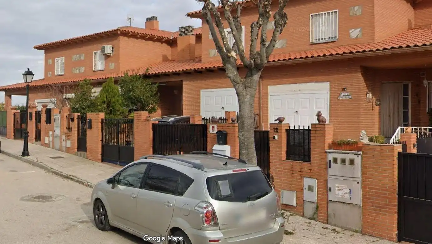 Vista exterior de Casa adosada en venta en Ugena