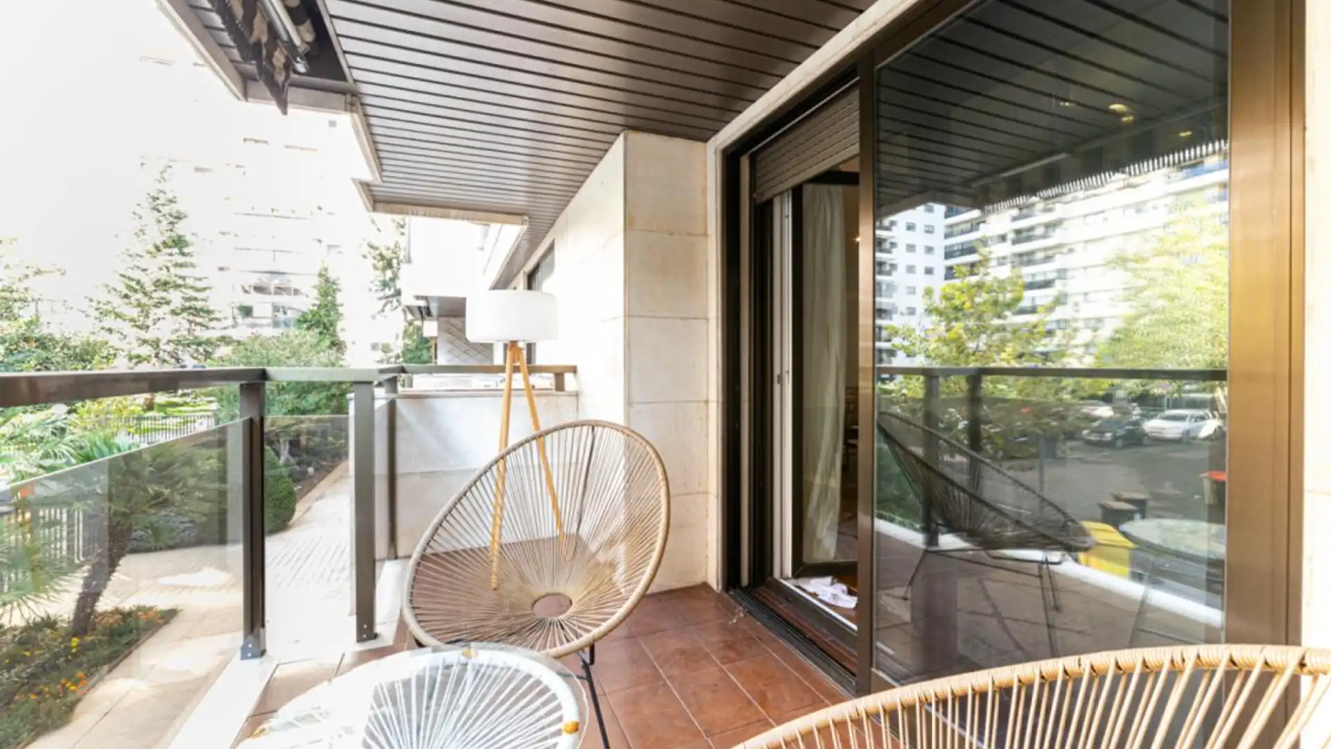 Terraza de Apartamento de alquiler en  Madrid Capital con Amueblado, Horno y Lavadora