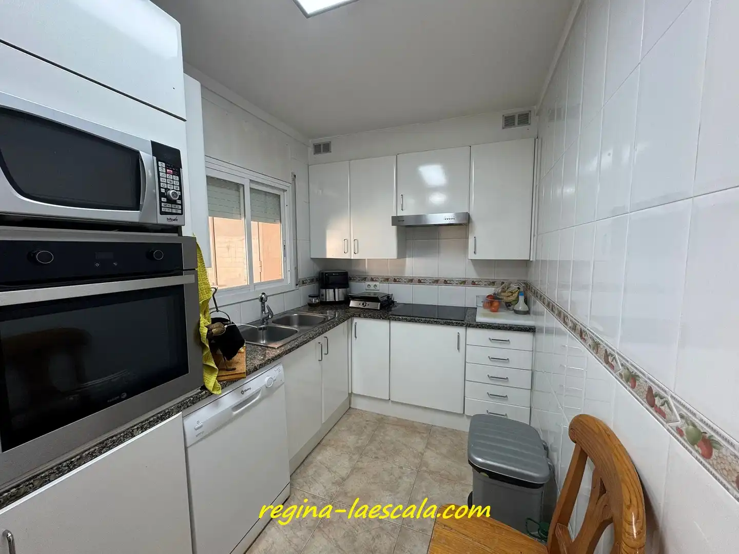 Terraced house with terrace for sale in Passatge Modigliani, imagen 8