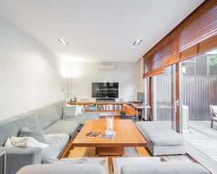 Living room of House or chalet to rent in  Madrid Capital  with Air Conditioner, Terrace and Furnished