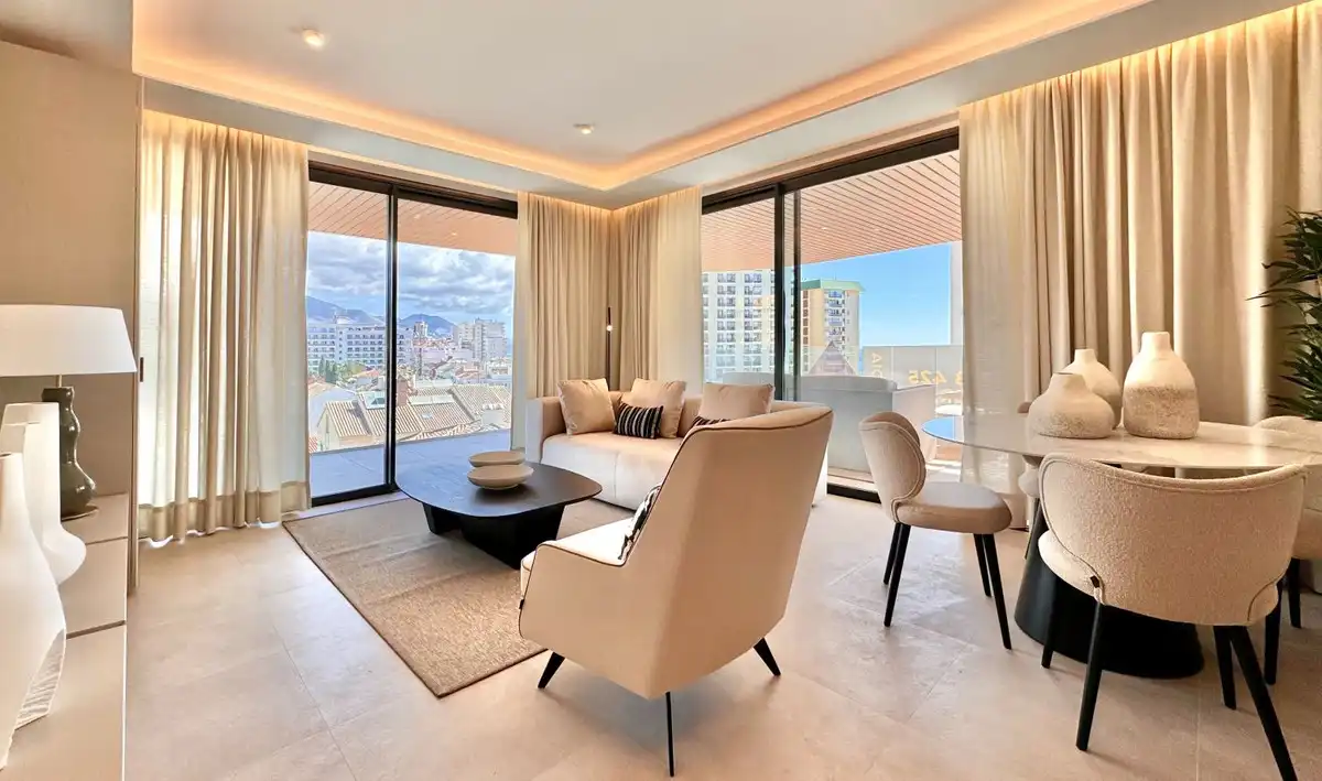 Apartamento con piscina en venta en Castillo Sohail - Myramar, imagen 3
