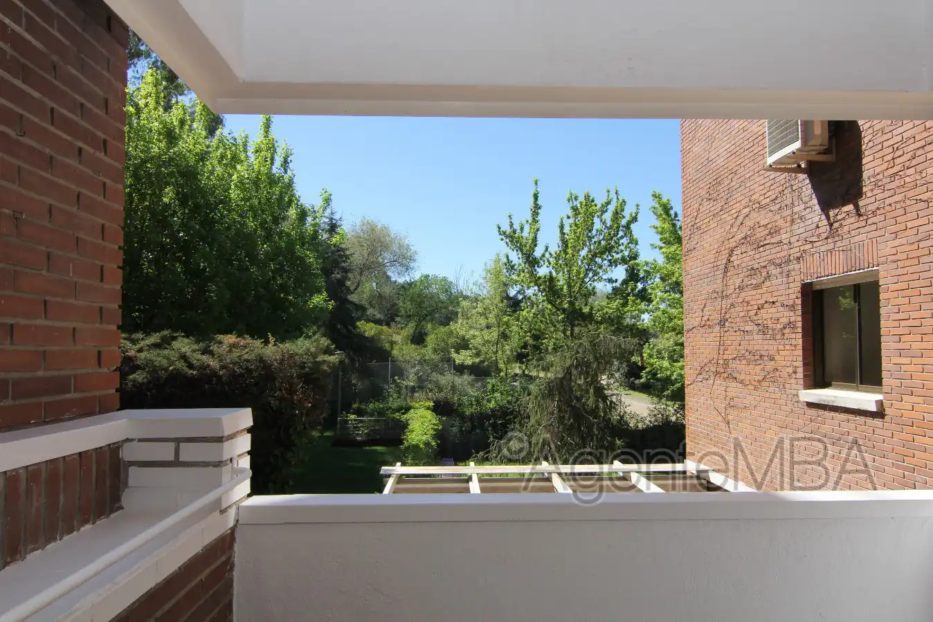 Jardí de Pis en venda en Pozuelo de Alarcón amb Calefacció, Parquet i Terrassa