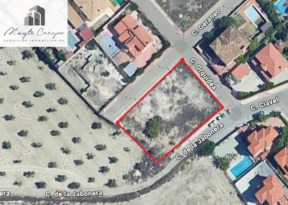 Terreni e lotti in vendita a Calle del Geranio 29