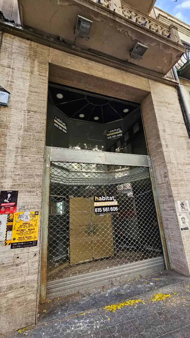 Local commercial à louer à Carrer de Cristòfor Colom 1, imagen 38