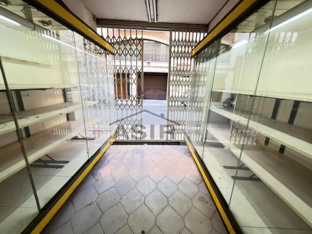 Gewerbefläche zum Verkauf in Casc Urbà, imagen 6