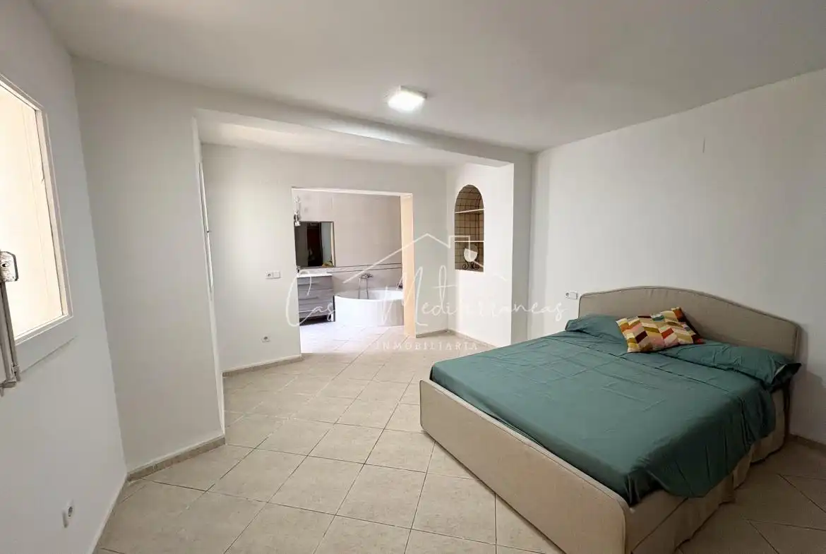 Adossat amb jardí en venda a Miami Platja, imagen 8
