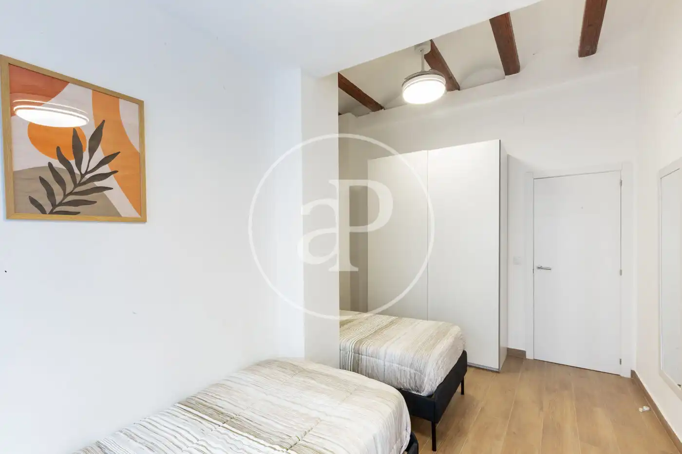 Bedroom of Flat for sale in Valencia  with Heating, Terrace and Furnished