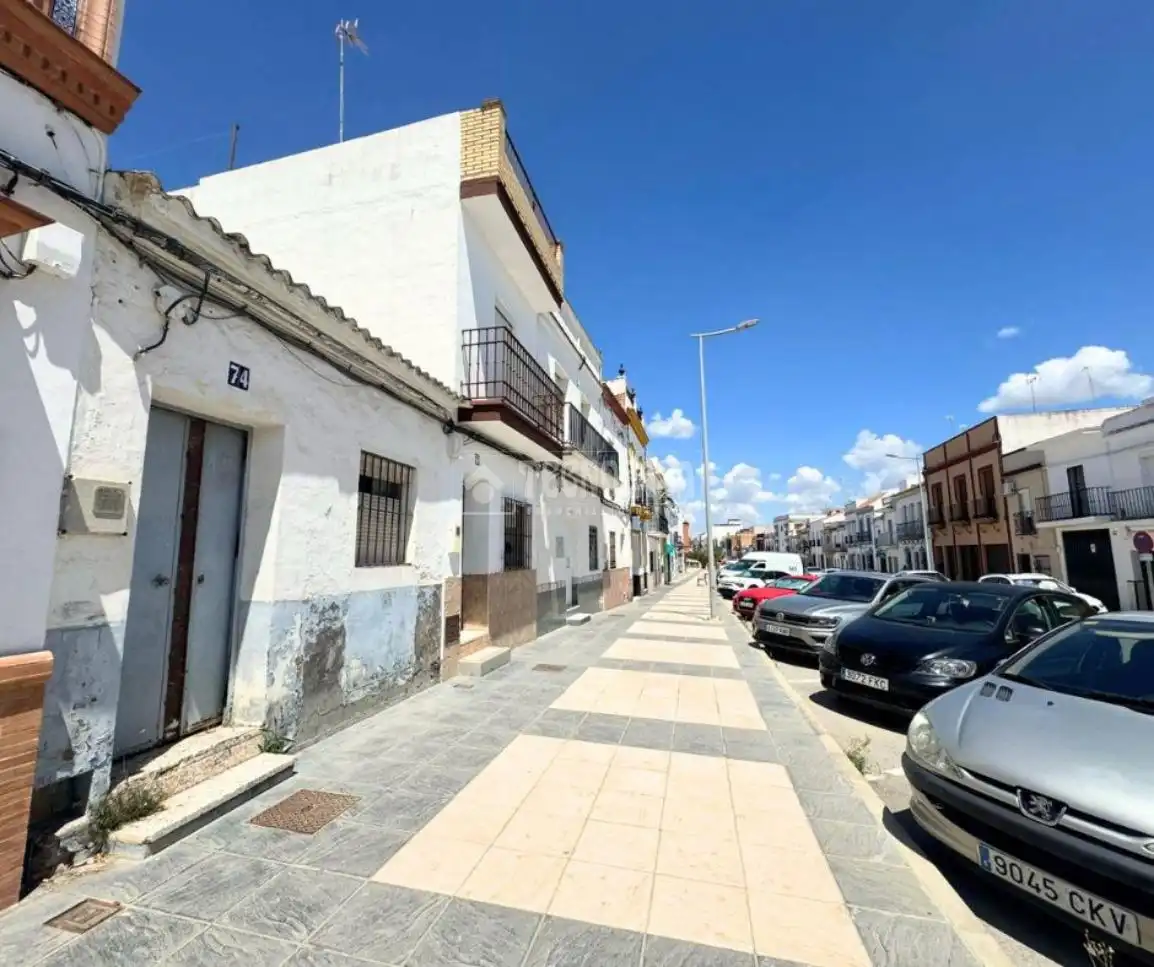Vista exterior de Casa o xalet en venda en Las Cabezas de San Juan