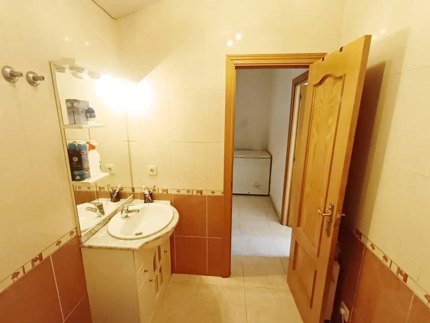 Bathroom of Duplexes for sale in Cobeja  with Air Conditioner, Heating and Terrace