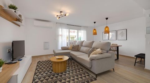 Foto 2 de Apartament en venda a Zona Playa del Cura, Torrevieja
