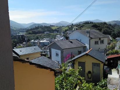 Vista exterior de Casa o xalet en venda en Valdés - Luarca amb Terrassa