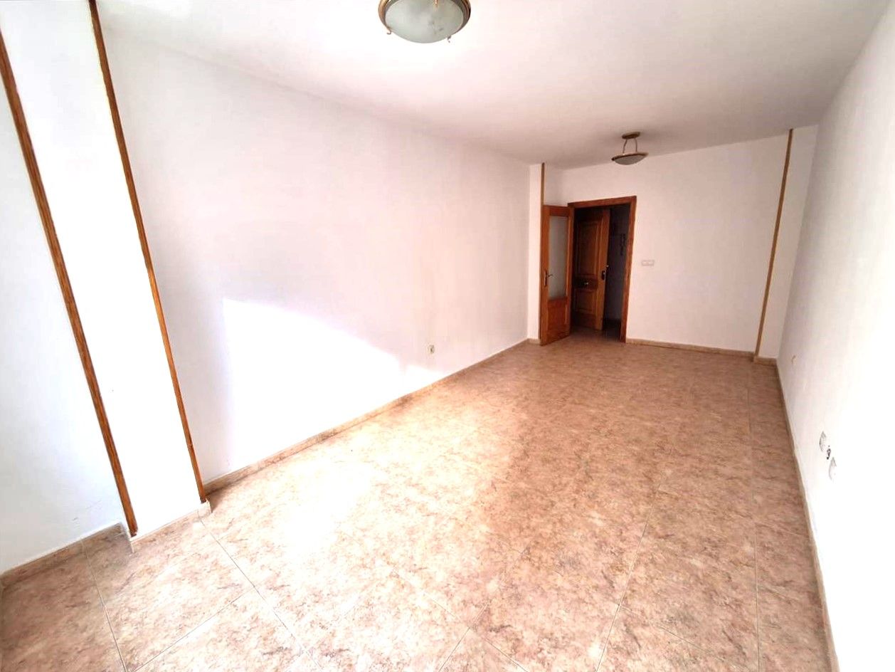 Flat for sale in Abarán